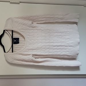 American Eagle cream cable-knit soft sweater size XL